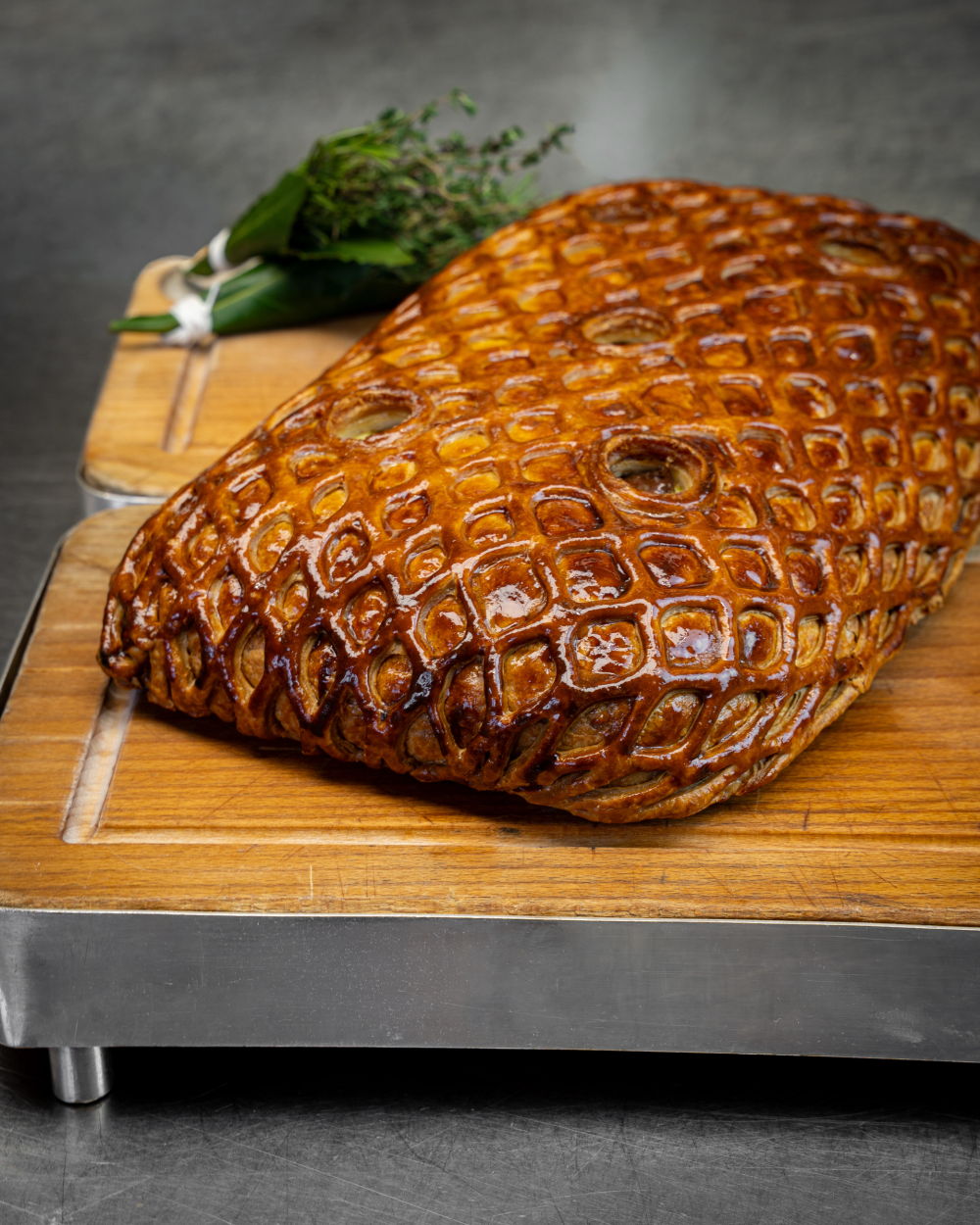 {"fr":"Oreiller de la Belle Aurore","en":"Oreiller de la Belle Aurore","zh":"\u7f8e\u4e3d\u5965\u841d\u5c14\u6795\u5934\u9165\u76ae\u8089\u6d3e","ja":"\u30aa\u30ec\u30a4\u30a8\u30fb\u30c9\u30fb\u30e9\u30fb\u30d9\u30eb\u30fb\u30aa\u30ed\u30fc\u30eb\uff08\u4f1d\u7d71\u7684\u306a\u30d1\u30a4\u6599\u7406\uff09","ko":"\uc624\ub808\uc774\uc608 \ub4dc \ub77c \ubca8 \uc624\ub85c\ub974(\uc720\uba85\ud55c \ud30c\ud14c \uc559 \ud06c\ub8e8\ud2b8)","ru":"\u041f\u043e\u0434\u0443\u0448\u043a\u0430 \u041f\u0440\u0435\u043a\u0440\u0430\u0441\u043d\u043e\u0439 \u0410\u0432\u0440\u043e\u0440\u044b"}